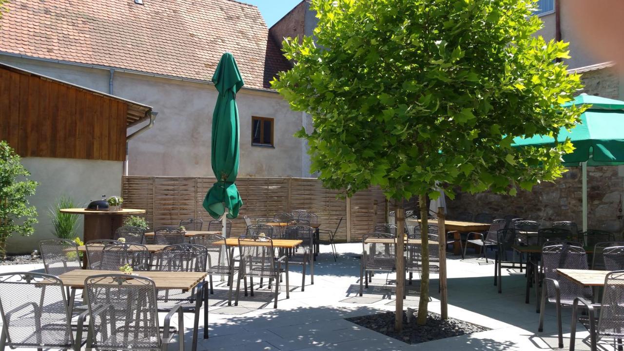 Hotel Drei Lilien Vohenstrauss Ngoại thất bức ảnh