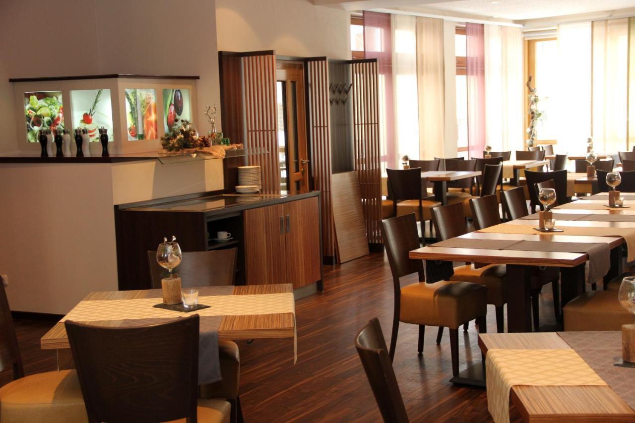 Hotel Drei Lilien Vohenstrauss Ngoại thất bức ảnh