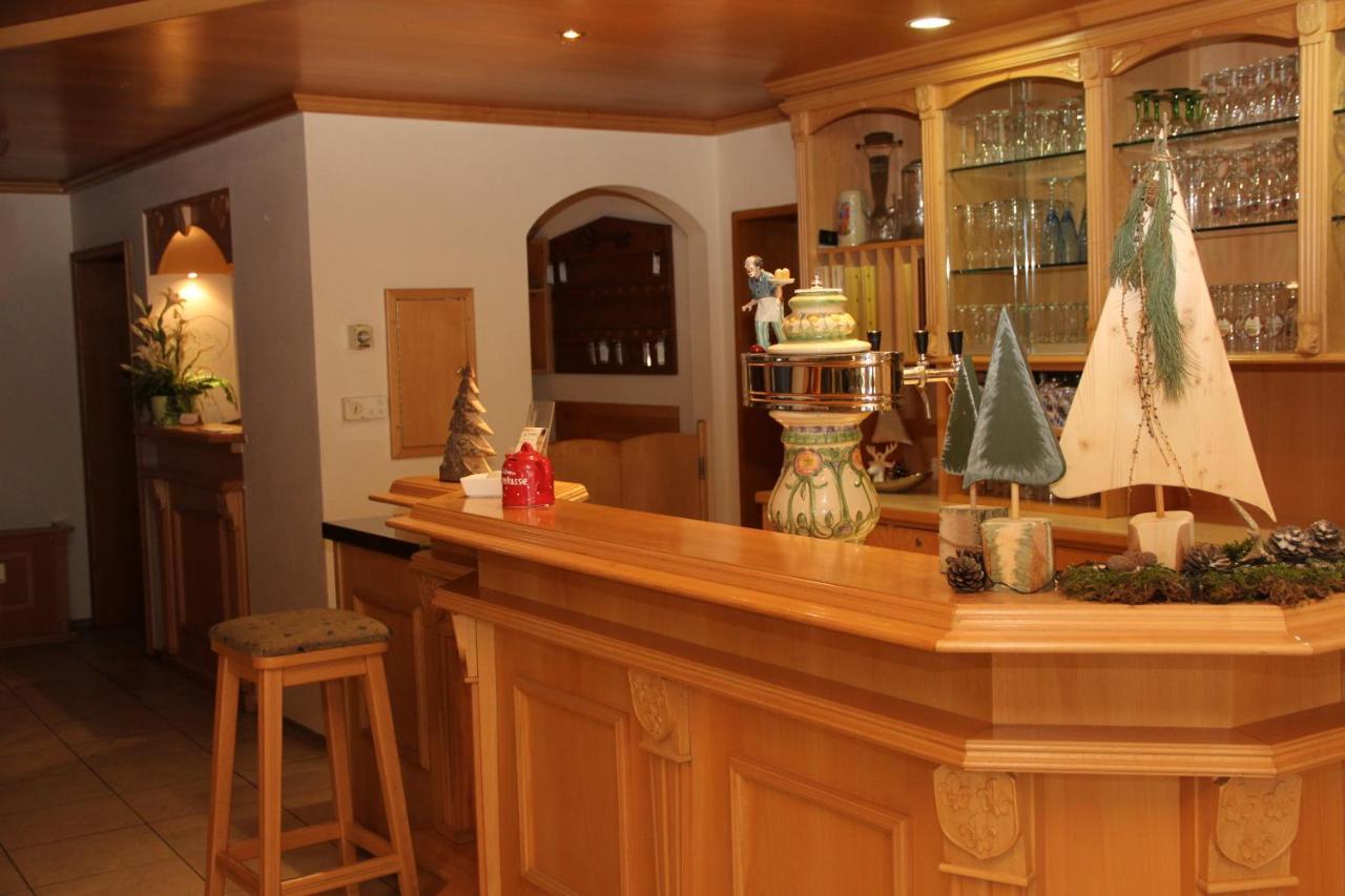 Hotel Drei Lilien Vohenstrauss Ngoại thất bức ảnh