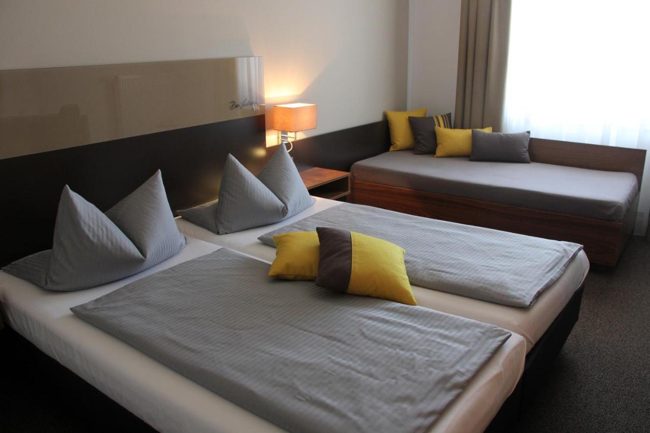 Hotel Drei Lilien Vohenstrauss Ngoại thất bức ảnh