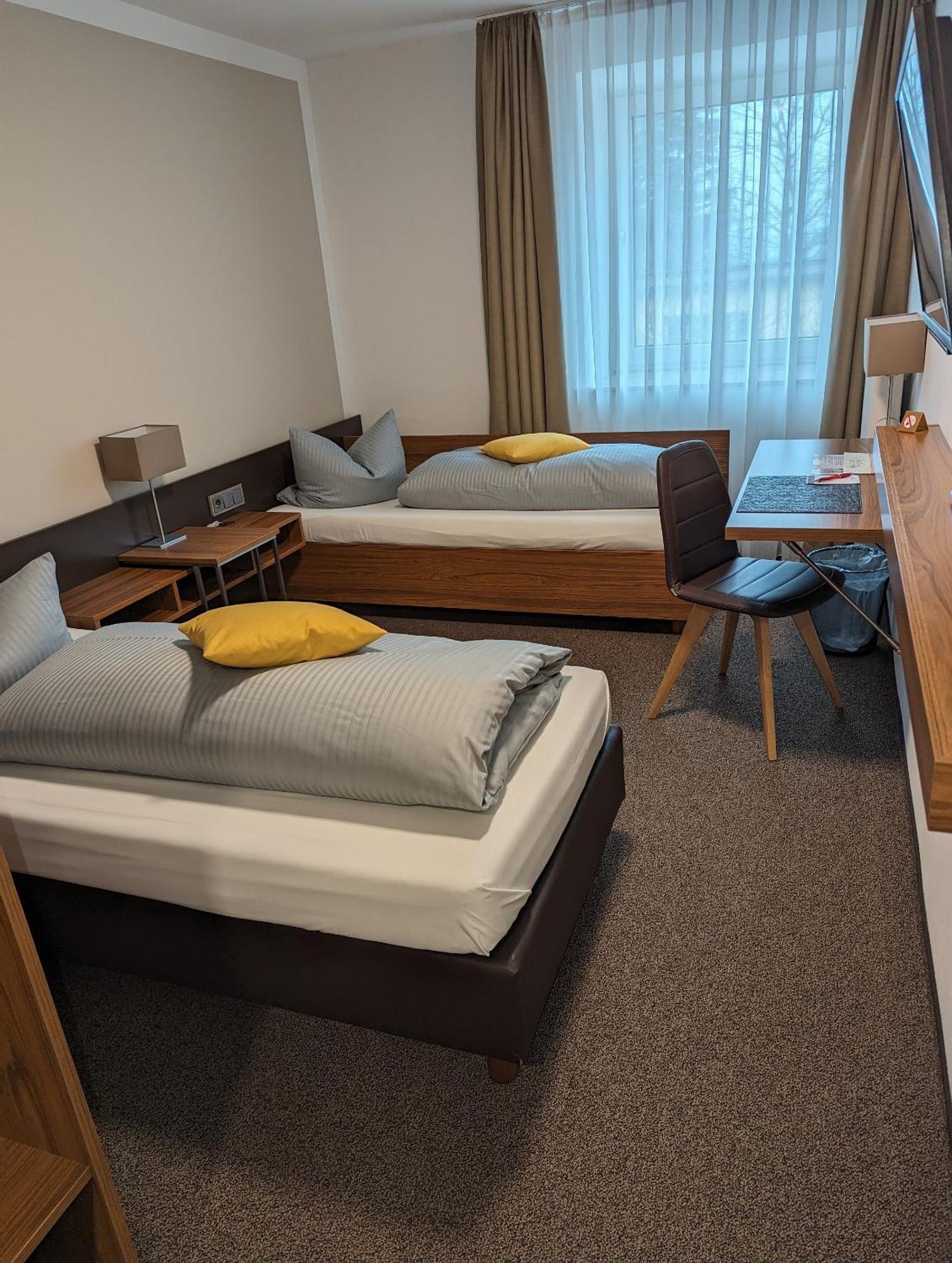 Hotel Drei Lilien Vohenstrauss Ngoại thất bức ảnh